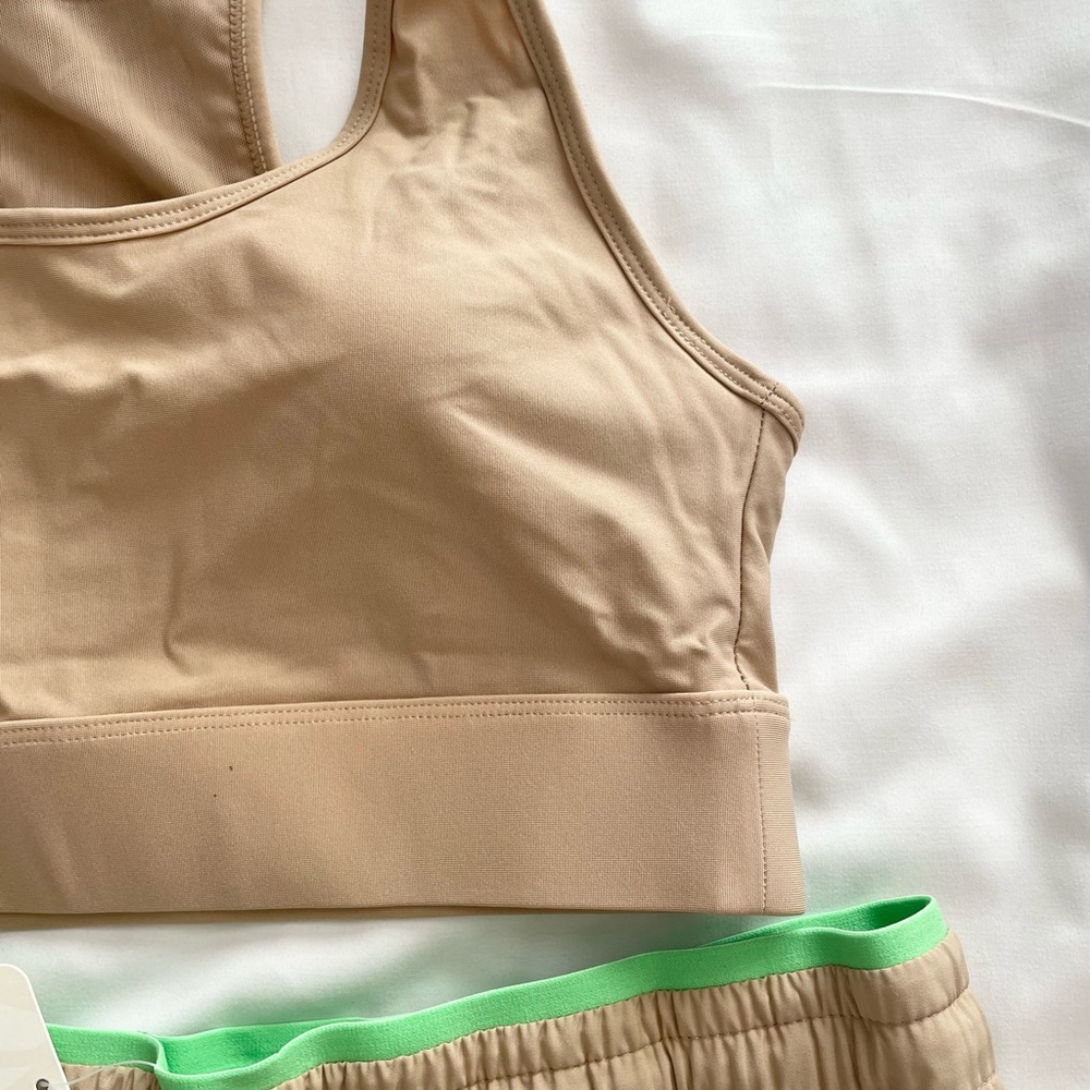 Fabletics Two Piece Set - Picture 2 of 2